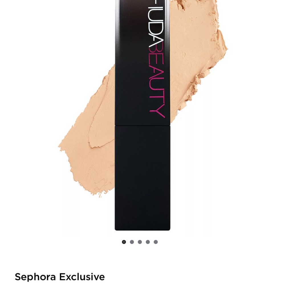 Brand New Huda Beauty Faux Filter Skin Finish Stick Foundation -Toasted Coconut